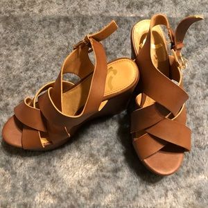 Brown wedges